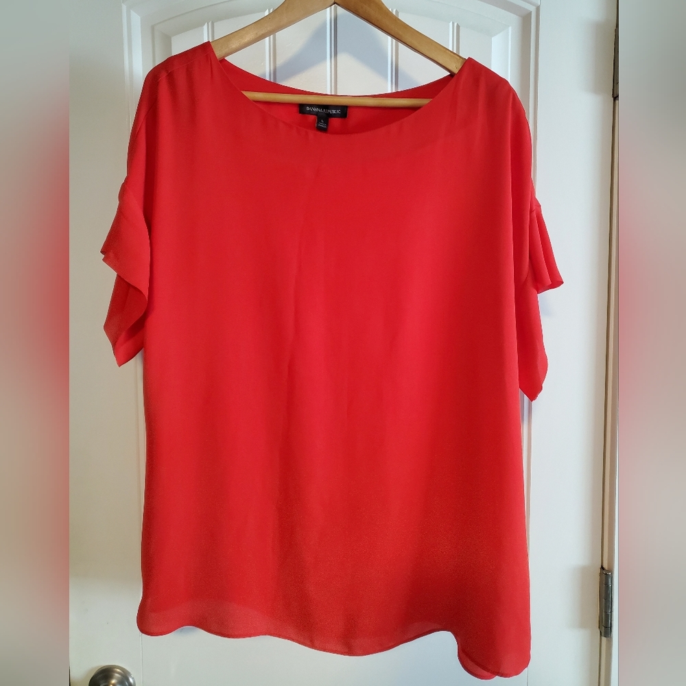 Banana Republic Flowing Short Flounce Sleeve Blouse